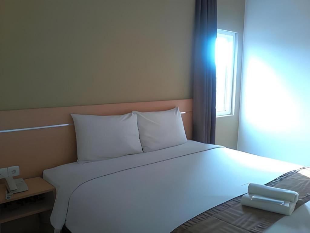 Guest House Nozz Semarang Exterior photo