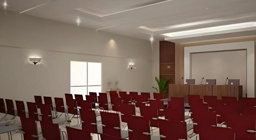 Guest House Nozz Semarang Exterior photo