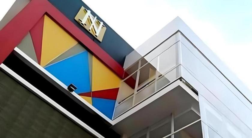 Guest House Nozz Semarang Exterior photo